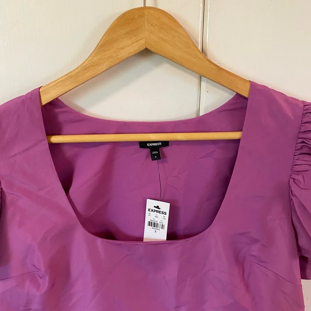 Express Top - Picture 2 of 9